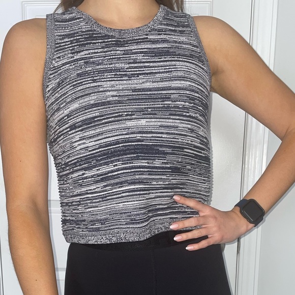 Babaton knit tank top size small - Picture 3 of 3